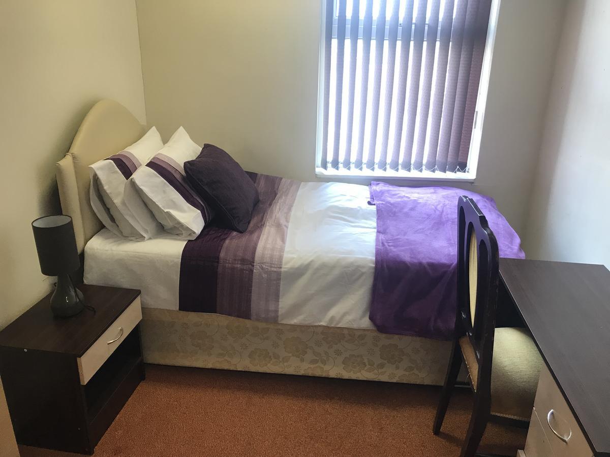 Adelaide House Leilighet Luton  Eksteriør bilde