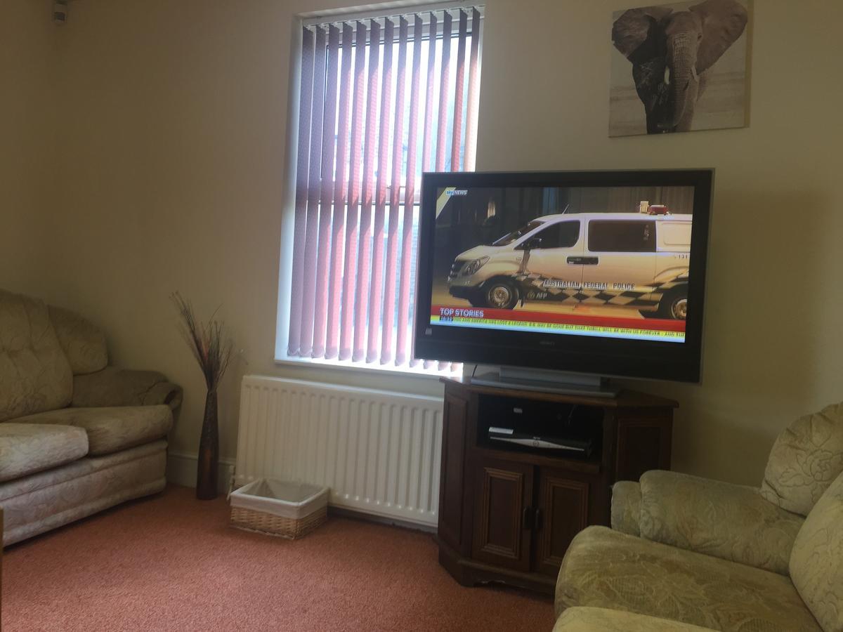 Adelaide House Leilighet Luton  Eksteriør bilde