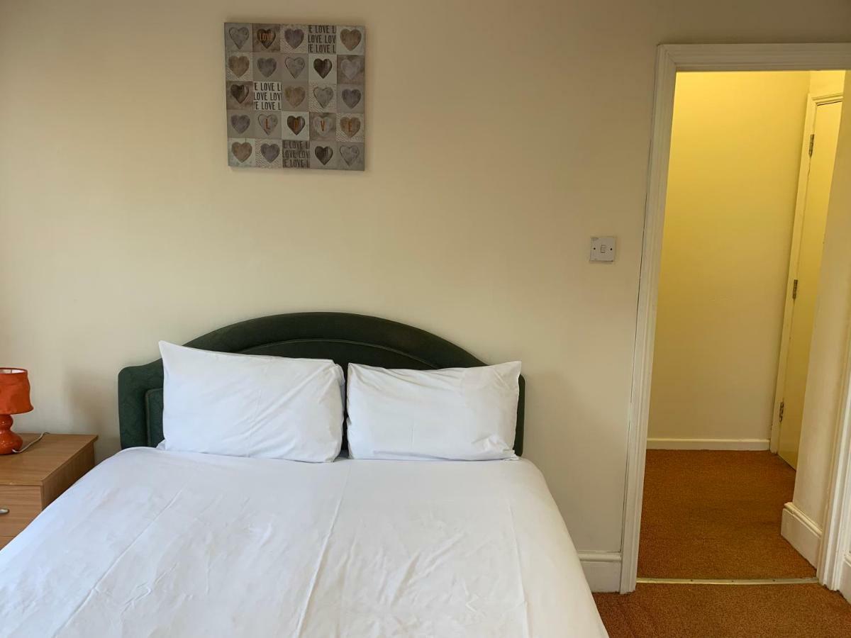 Adelaide House Leilighet Luton  Eksteriør bilde