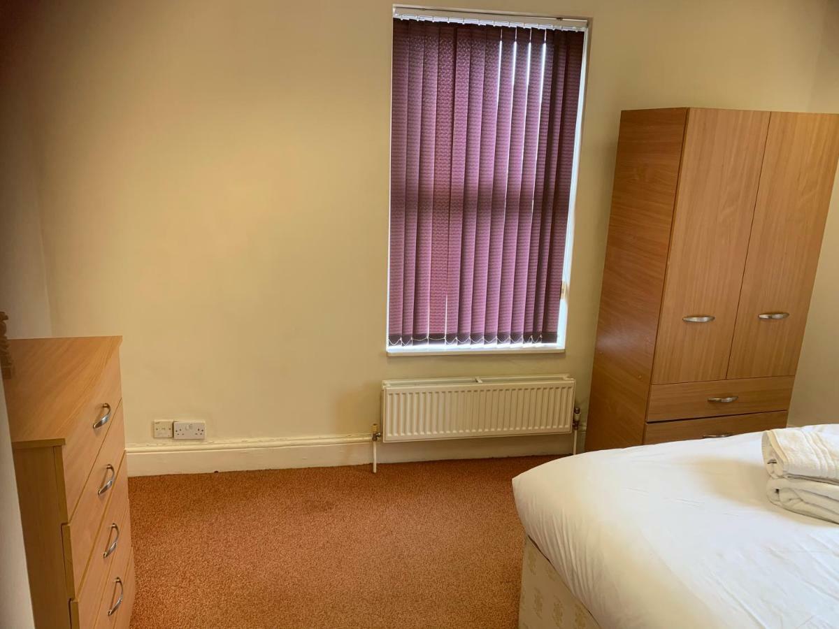 Adelaide House Leilighet Luton  Eksteriør bilde